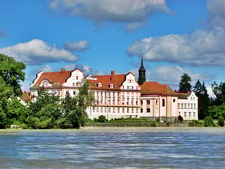 Schloss Neuhaus am Inn