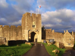 Farleigh Hungerford Castle