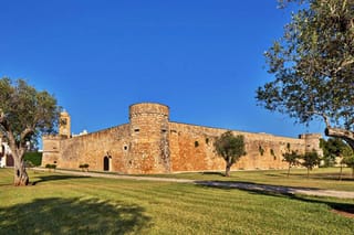 Castello di Caprarica