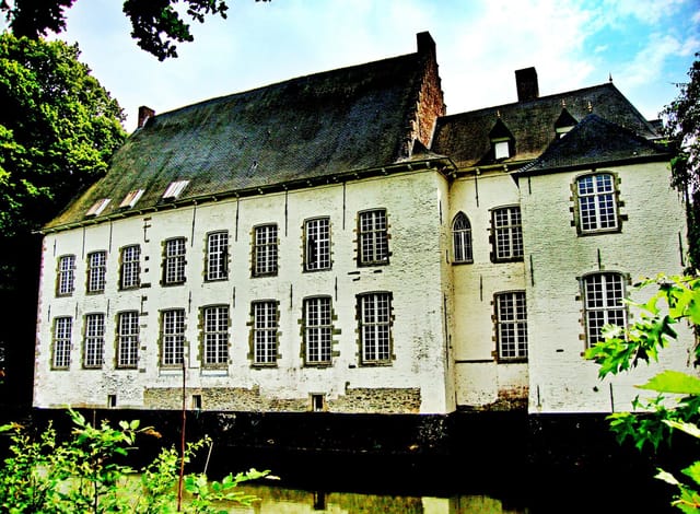 Boelare Castle
