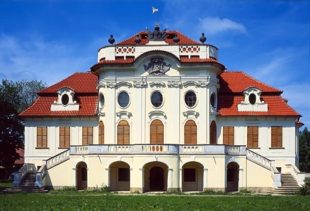 Bečváry Chateau