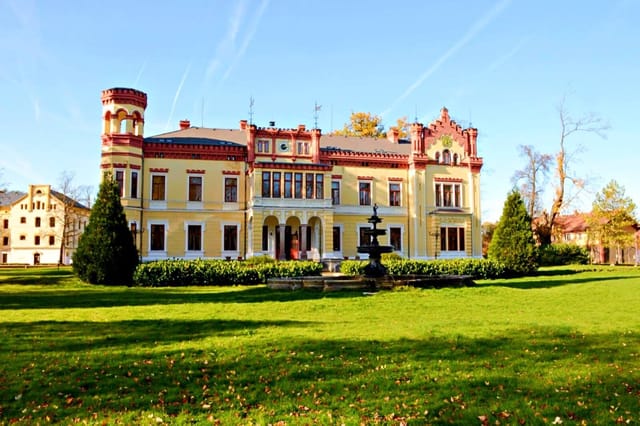 Mostov Chateau