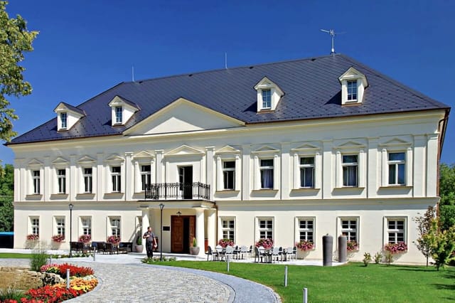 Prstná Chateau