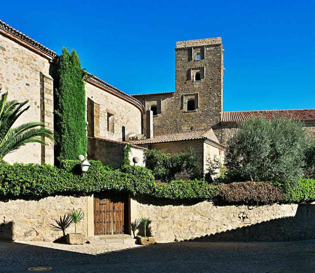 The Alcázar de Luis de Chaves el Viejo
