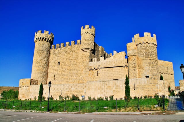 Olmillos de Sasamón Castle