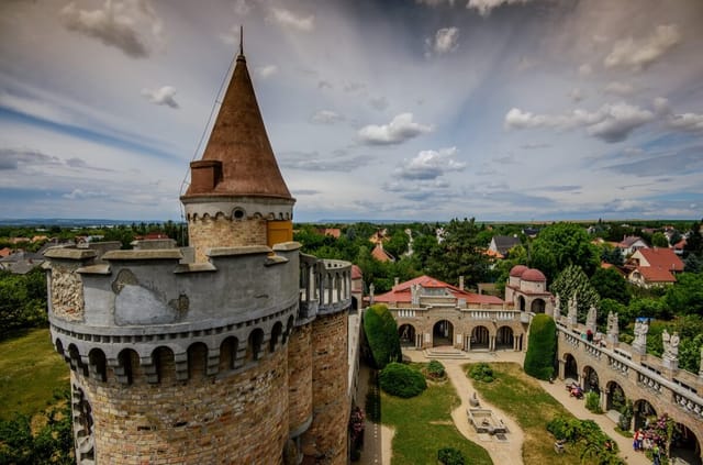 Bory Castle