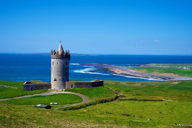 Doonagore Castle