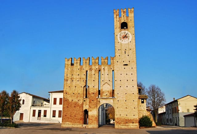 Castello di Mariana Mantovana 