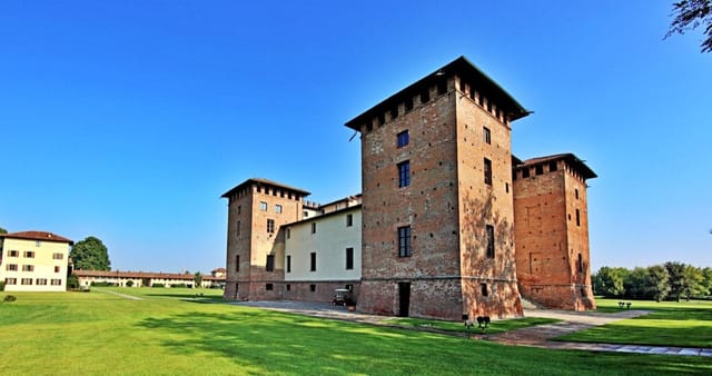 Castello di Tolcinasco