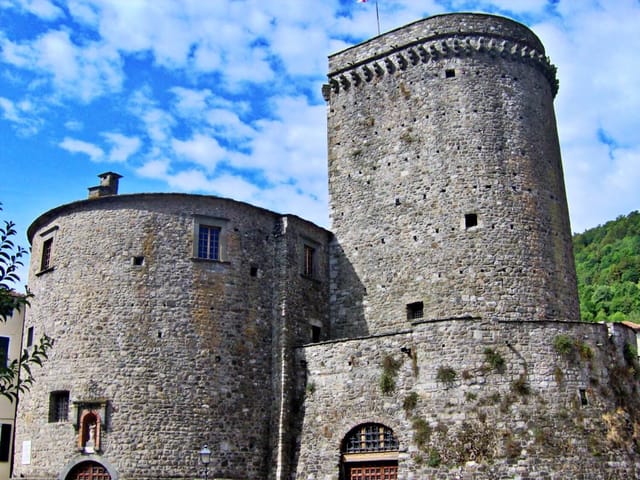 Castello di Varese Ligure
