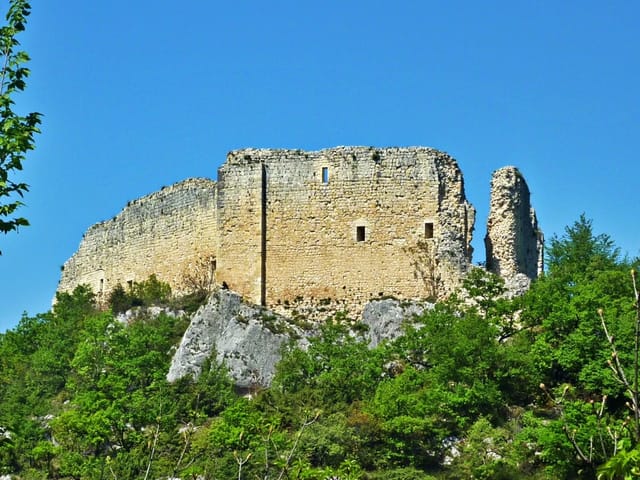 Castel Menardo