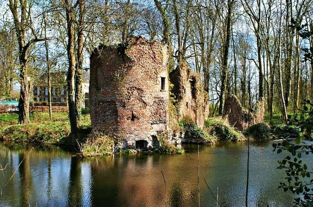 Brakel Castle 