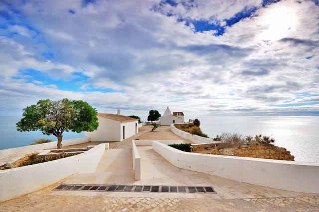 Fort of Nossa Senhora da Rocha (Porches)