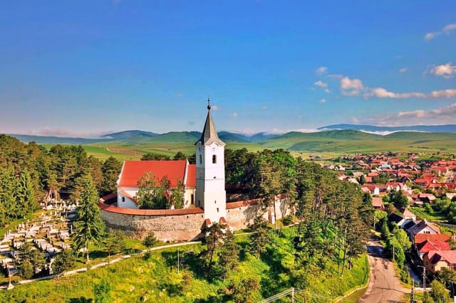 Cârța fortified church