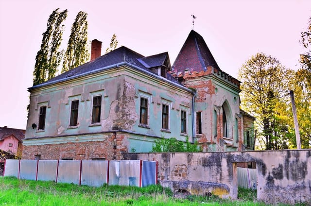 Nopcsa Castle (Săcel)