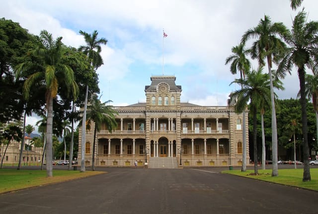 Iolani Palace
